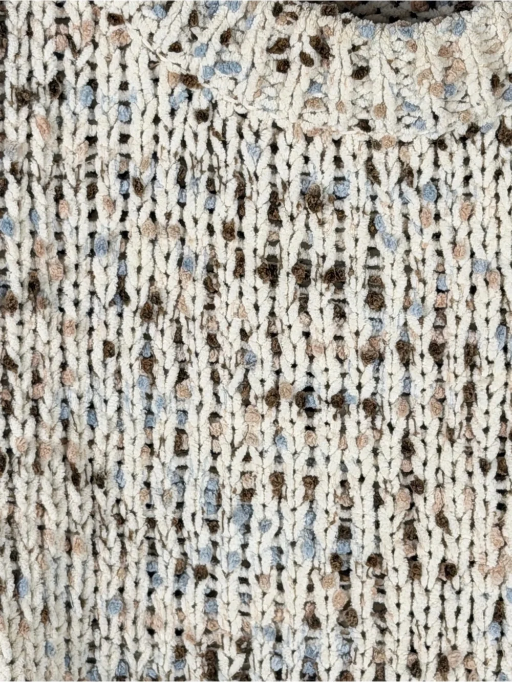 Jessica Simpson Neutral Speckled Crewneck Sweater in Oatmeal Pullover